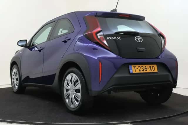 Toyota Aygo (2023) thumbnail 4