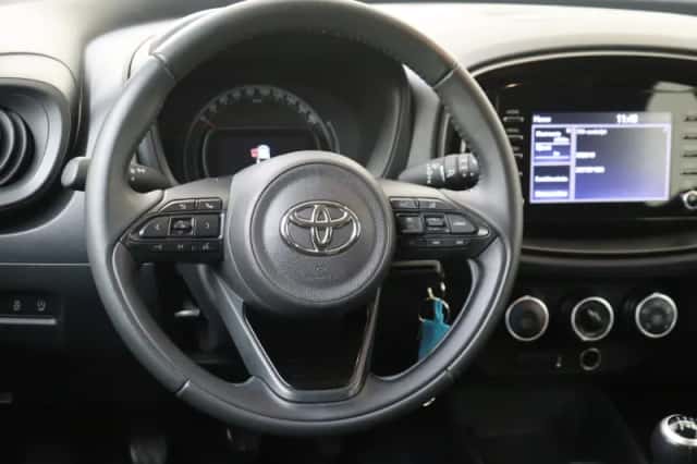 Toyota Aygo (2023) thumbnail 6