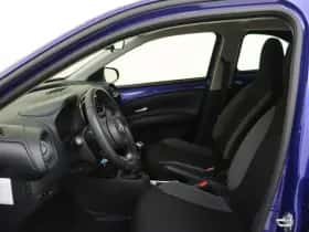 Toyota Aygo (2023) thumbnail 10