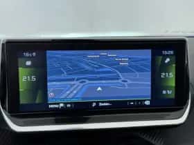 Peugeot 2008 (2021) thumbnail 15