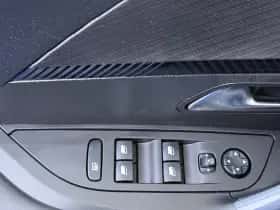 Peugeot 2008 (2021) thumbnail 31