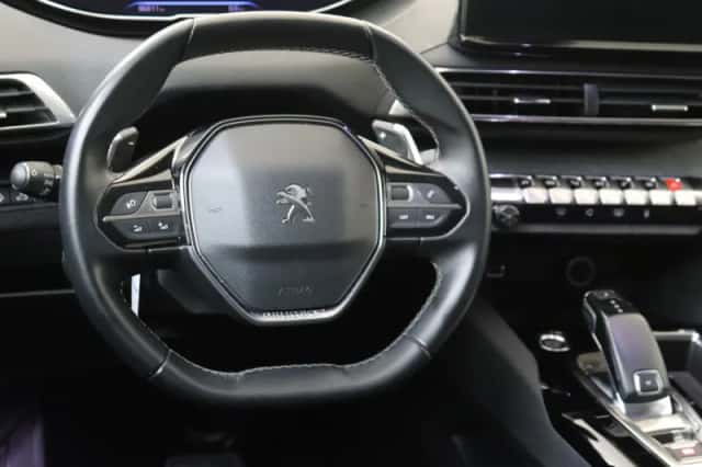 Peugeot 3008 (2021) thumbnail 6