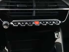Peugeot 208 (2023) thumbnail 24