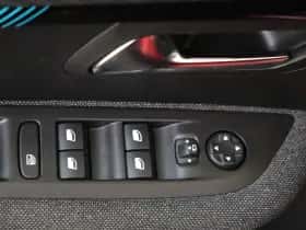 Peugeot 208 (2023) thumbnail 28