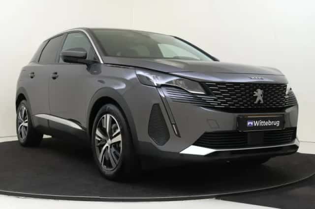 Peugeot 3008 (2021) thumbnail 3