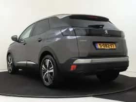 Peugeot 3008 (2021) thumbnail 4