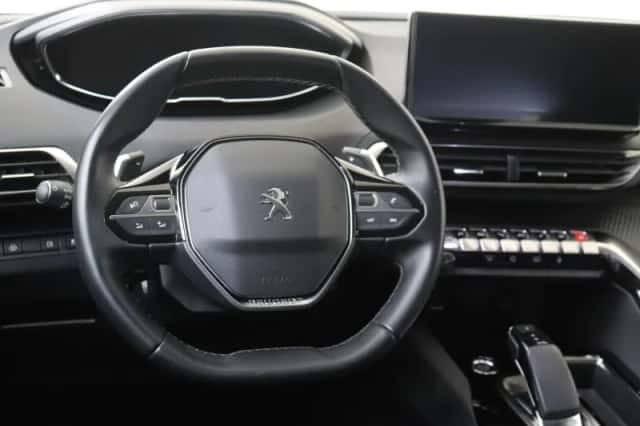 Peugeot 3008 (2021) thumbnail 6