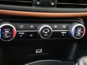 Alfa Romeo Giulia (2020) thumbnail 24