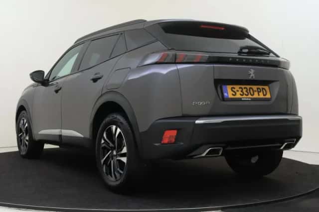 Peugeot 2008 (2023) thumbnail 4