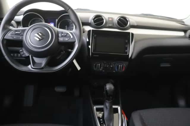 Suzuki Swift (2024) thumbnail 5