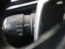 Peugeot 3008 (2020) thumbnail 34
