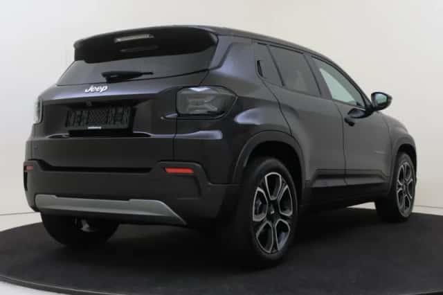 Jeep Avenger (2024) thumbnail 4
