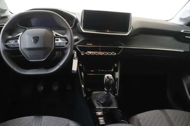Peugeot 208 (2024) thumbnail 5