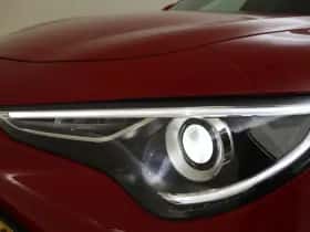 Alfa Romeo Stelvio (2019) thumbnail 13