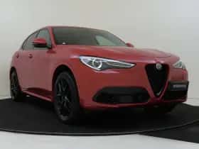 Alfa Romeo Stelvio (2019) thumbnail 3