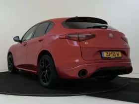 Alfa Romeo Stelvio (2019) thumbnail 4