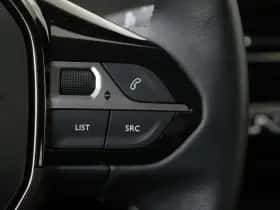 Peugeot 208 (2021) thumbnail 17