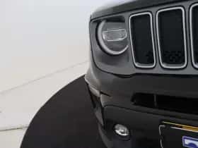 Jeep Renegade (2023) thumbnail 13