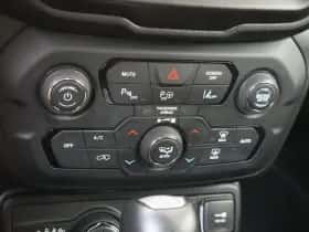 Jeep Renegade (2023) thumbnail 24