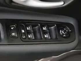 Jeep Renegade (2023) thumbnail 28