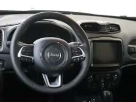 Jeep Renegade (2023) thumbnail 6
