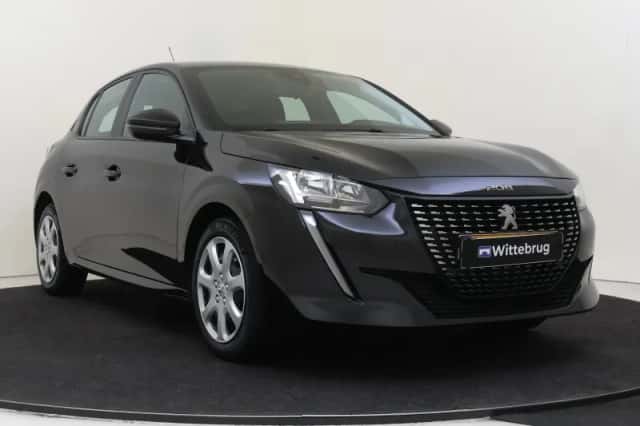 Peugeot 208 (2023) thumbnail 3