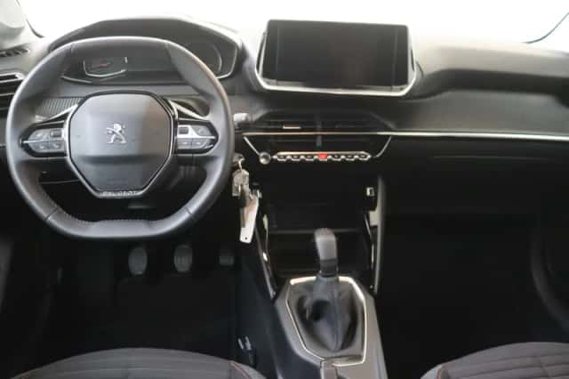 Peugeot 208 (2023) thumbnail 5