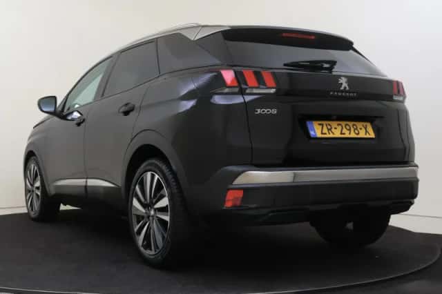 Peugeot 3008 (2019) thumbnail 4