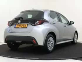 Toyota Yaris (2023) thumbnail 11