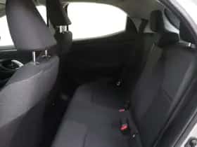 Toyota Yaris (2023) thumbnail 12