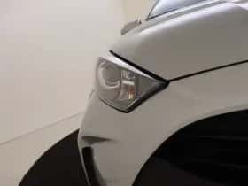Toyota Yaris (2023) thumbnail 13