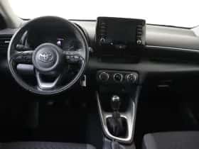 Toyota Yaris (2023) thumbnail 5