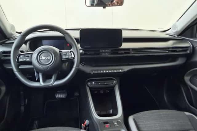 Jeep Avenger (2024) thumbnail 5