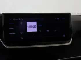 Peugeot e-2008 (2023) thumbnail 16