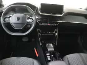 Peugeot e-2008 (2023) thumbnail 5