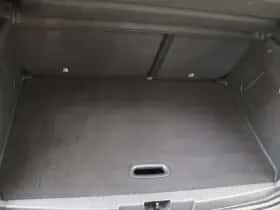 Renault Captur (2017) thumbnail 32