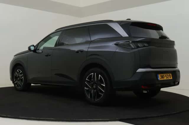Peugeot 5008 (2025) thumbnail 4