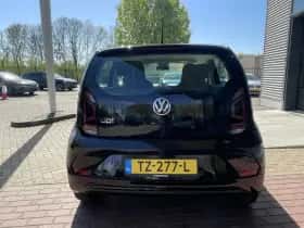 Volkswagen Up! (2018) thumbnail 7