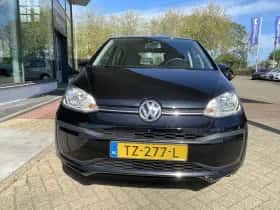 Volkswagen Up! (2018) thumbnail 10