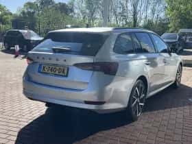 Škoda Octavia (2020) thumbnail 11