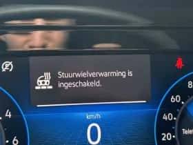Volkswagen Golf (2021) thumbnail 26