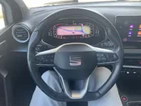 SEAT Arona (2022) thumbnail 9