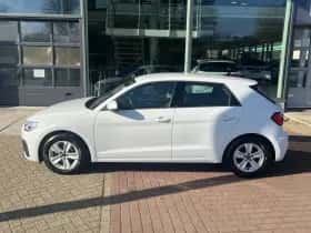 Audi A1 (2023) thumbnail 4