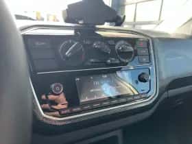 Volkswagen Up! (2023) thumbnail 16