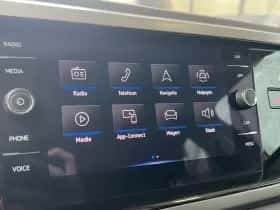 Volkswagen Polo (2021) thumbnail 24