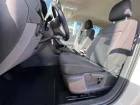 Volkswagen T-Cross (2019) thumbnail 6
