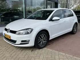 Volkswagen Golf (2016) thumbnail 4