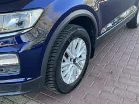 Volkswagen T-Roc (2020) thumbnail 24