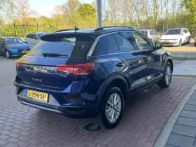 Volkswagen T-Roc (2020) thumbnail 8