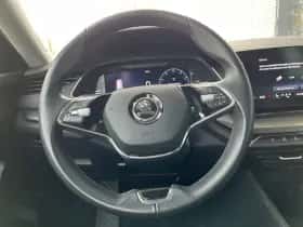 Škoda Octavia (2022) thumbnail 18